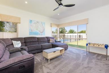 House For Sale - VIC - Mildura - 3500 - Luxury Family Living  (Image 2)