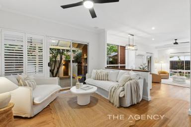 House For Sale - WA - North Beach - 6020 - Style and Sophistication With Coastal Soul  (Image 2)