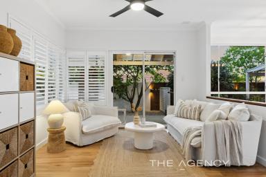 House For Sale - WA - North Beach - 6020 - Style and Sophistication With Coastal Soul  (Image 2)