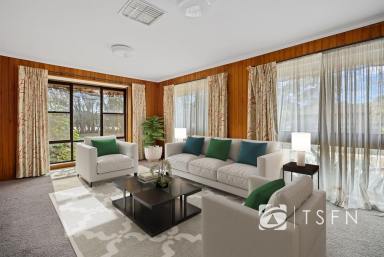 House For Sale - VIC - Strathdale - 3550 - Pristine Original Blue-Chip Opportunity with Water Views  (Image 2)