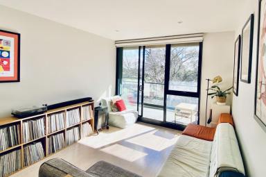 Apartment For Lease - VIC - Brunswick East - 3057 - Park view, sunny, quiet, fully furnished apt in Brunswick East  (Image 2)