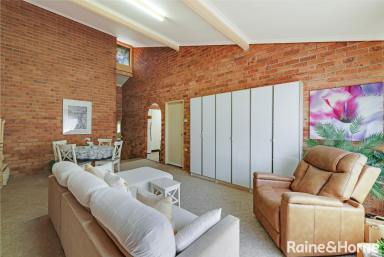 Villa For Sale - NSW - Nowra - 2541 - Solid investment opportunity and perfect for first home buyers  (Image 2)