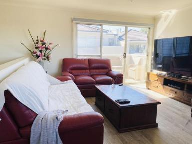 Townhouse For Sale - VIC - South Morang - 3752 - Contemporary Townhouse Near Train & Shopping  (Image 2)