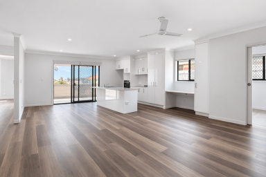 House For Sale - QLD - Gracemere - 4702 - Modern Family Living in Gracemere  (Image 2)