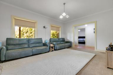 House For Sale - VIC - Irymple - 3498 - Family Home in a Tightly Held Irymple Court  (Image 2)
