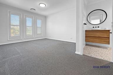 Townhouse For Lease - NSW - Dubbo - 2830 - Lakefront townhouse offering peace and exclusivity, with quality finishes, spacious living, and great entertaining areas.  (Image 2)