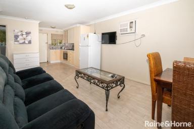 House For Lease - NSW - Wagga Wagga - 2650 - FURNISHED UNIT IN CENTRAL WAGGA  (Image 2)