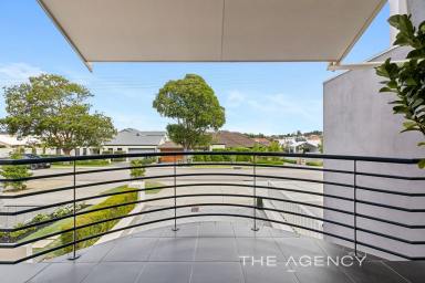 House For Sale - WA - Yokine - 6060 - Luxury, Space and Spectacular Views!  (Image 2)