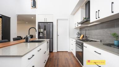 House Sold - NSW - Mudgee - 2850 - EXECUTIVE HOME, IMPRESSIVE FEATURES, PANORAMIC VIEWS  (Image 2)