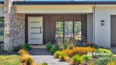 House For Sale - NSW - Moama - 2731 - Luxury Lifestyle Living moments from the Murray River  (Image 2)