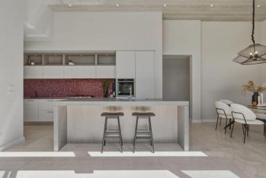 House For Sale - VIC - Strathfieldsaye - 3551 - Light-Filled Executive Living in a Prime Location  (Image 2)