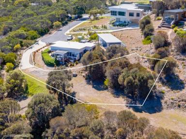 Residential Block For Sale - TAS - Coles Bay - 7215 - Exceptional Virtual Waterfront Opportunity  (Image 2)