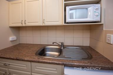 Unit For Sale - WA - Broadwater - 6280 - Resort-Style Studio Investment in the Beautiful South West!  (Image 2)