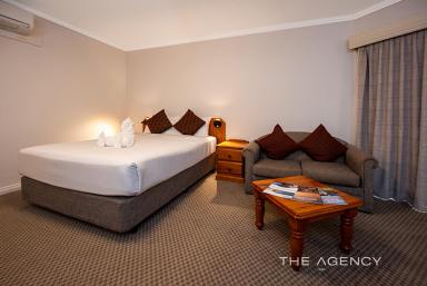 Unit For Sale - WA - Broadwater - 6280 - Resort-Style Studio Investment in the Beautiful South West!  (Image 2)