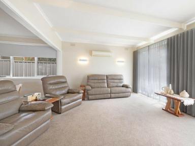 House For Lease - VIC - Echuca - 3564 - Country living in comfort and style  (Image 2)