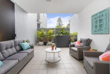 Apartment For Sale - NSW - Kiama - 2533 - Luxury Apartment with Dual Alfresco Entertaining Area's at Surf Beach Kiama.  (Image 2)