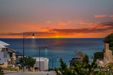 House For Sale - WA - Jindalee - 6036 - Luxurious Coastal Living with Stunning Indian Ocean Views  (Image 2)