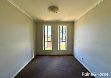 Unit Leased - NSW - Worrigee - 2540 - Modern & Low Maintenance Living in Worrigee  (Image 2)