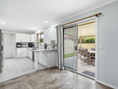 Unit Sold - NSW - Old Bar - 2430 - NEAT AND SWEET IN A QUIET STREET  (Image 2)