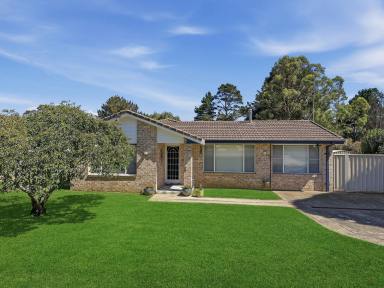 House For Sale - NSW - Moss Vale - 2577 - Sprawling Home - Popular Location, Future Possibilities. (Image 2)