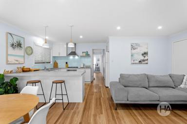 House For Sale - VIC - Inverloch - 3996 - INVERLOCH RETREAT WITH RURAL OUTLOOK  (Image 2)