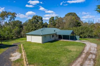 Duplex/Semi-detached For Sale - NSW - Mudgee - 2850 - STRONG INVESTMENT OPPORTUNITY WITH 6% RETURN  (Image 2)