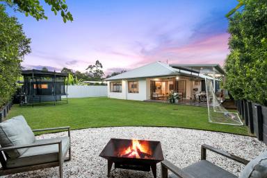 House For Sale - QLD - Cooroy - 4563 - A Stunning Plantation Style Home Designed for Easy Living with an Expansive Yard  (Image 2)