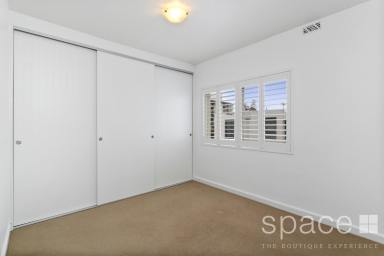 House For Lease - WA - Cottesloe - 6011 - 3 bedroom apartment in heart of Cottesloe Beach  (Image 2)
