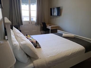 Unit For Lease - NSW - Glebe - 2037 - Walk to Sydney University and Broadway Shopping Centrein 6 Minutes  (Image 2)