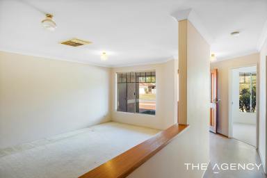 House For Sale - WA - Atwell - 6164 - Position, Potential & a Park at Your Doorstep!  (Image 2)