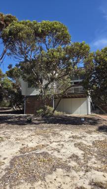 House For Lease - WA - Hopetoun - 6348 - Like being on a permanent holiday!  (Image 2)
