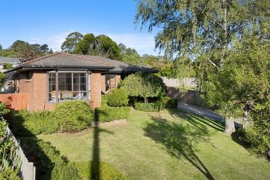 House Sold - VIC - Drouin - 3818 - A HOME THE WHOLE FAMILY CAN ENJOY  (Image 2)