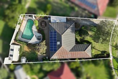 House For Sale - VIC - Drouin - 3818 - A HOME THE WHOLE FAMILY CAN ENJOY  (Image 2)