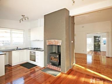 House For Lease - VIC - Chelsea - 3196 - LOCATION AND SPACE!  (Image 2)