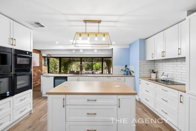 House For Sale - WA - Parkerville - 6081 - EXTRAORDINARY HILLS ESTATE  (Image 2)