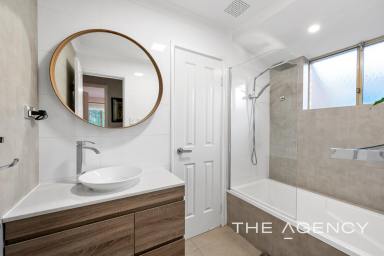 House For Sale - WA - Seville Grove - 6112 - Renovated Entertainer with Pool, Workshop & Side Access  (Image 2)