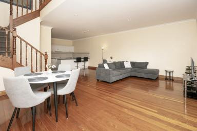 Townhouse For Sale - VIC - Swan Hill - 3585 - 2 Bed 2 Bathroom North Facing Townhouse (Image 2)
