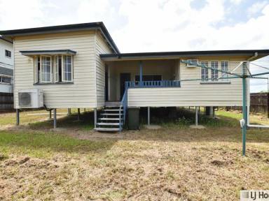 House For Sale - QLD - Euramo - 4854 - Spacious & Charming Queenslander with Endless Potential  (Image 2)