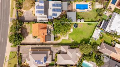 House For Sale - VIC - Mornington - 3931 - Potential Plus on 971sqm with Water Views  (Image 2)