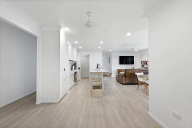 House For Sale - QLD - Andergrove - 4740 - Stunning Family Home!  (Image 2)