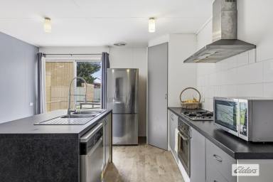 House For Sale - VIC - Ararat - 3377 - Fresh, Functional & Effortlessly Comfortable - A Smart Buy  (Image 2)