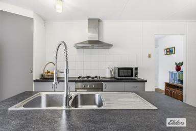 House For Sale - VIC - Ararat - 3377 - Fresh, Functional & Effortlessly Comfortable - A Smart Buy  (Image 2)