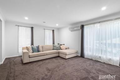 House For Sale - VIC - Badger Creek - 3777 - Spacious Family Living on a Quarter Acre with Mountain Views  (Image 2)