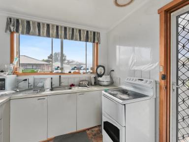 Unit For Sale - TAS - Mowbray - 7248 - Low-Maintenance Living in a Great Location!  (Image 2)
