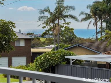 House Auction - NSW - Kiama Heights - 2533 - Live in or Develop - 607sqm block  (Image 2)