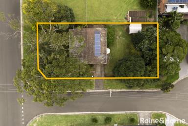 House Auction - NSW - Kiama Heights - 2533 - Live in or Develop - 607sqm block  (Image 2)