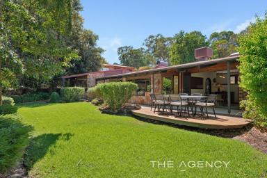 House For Sale - WA - Darlington - 6070 - Bespoke Rustic Revelation on Stunning Block - Just beautiful  (Image 2)