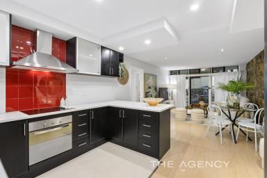 Apartment For Sale - WA - Sorrento - 6020 - Your Private Poolside Hideaway!  (Image 2)