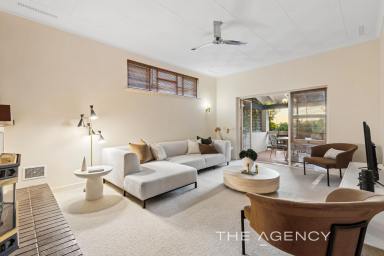 House For Sale - WA - Scarborough - 6019 - Street Front with Character and Charm!  (Image 2)