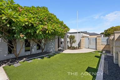 House For Sale - WA - Hocking - 6065 - LUXURY LIVING  (Image 2)